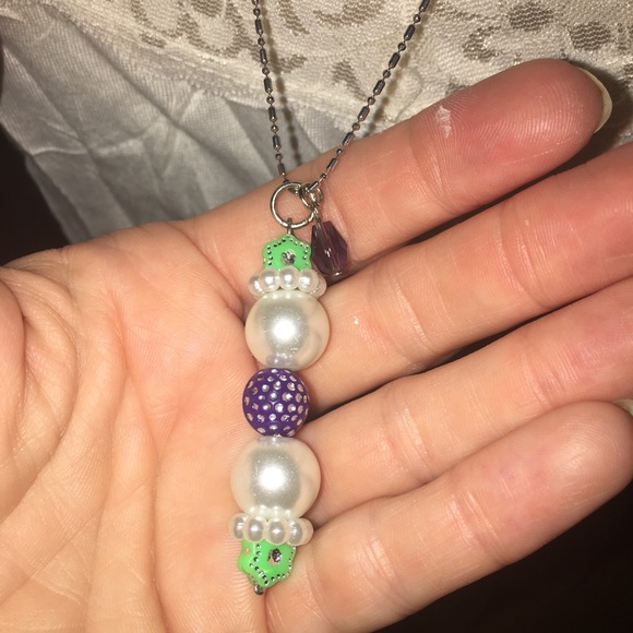 Pendant with purple & green & ivory silver chain - Picture 3 of 8